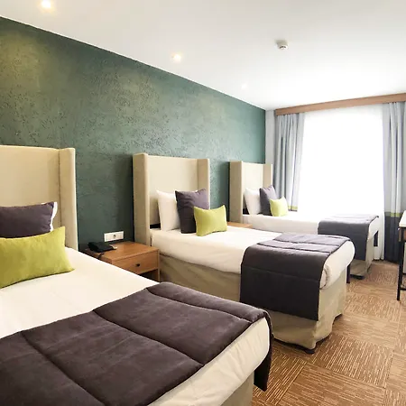 Carlton Old Hotel 4*