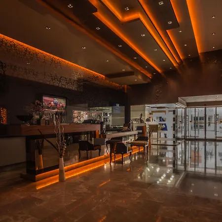 Hotel Carlton Old 4*