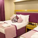 Hotel Sveo Istanboel